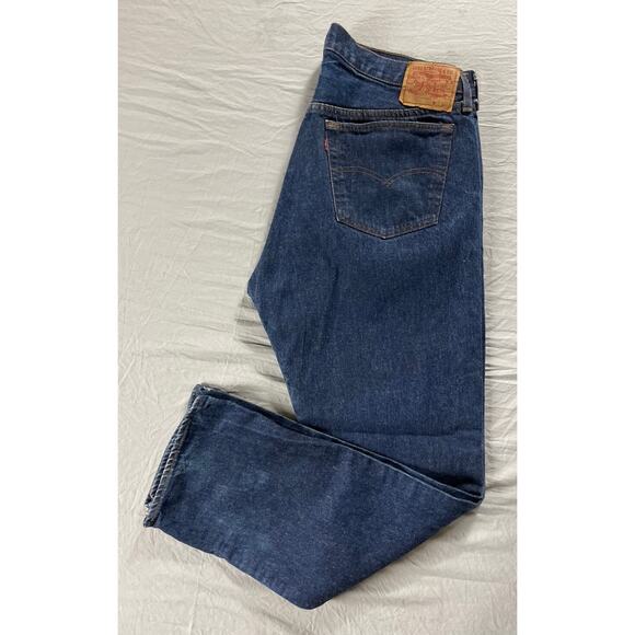 Levi's Vintage 501 Button Fly Classic Straight Denim Jeans. Actual 40X33 70s 80s
